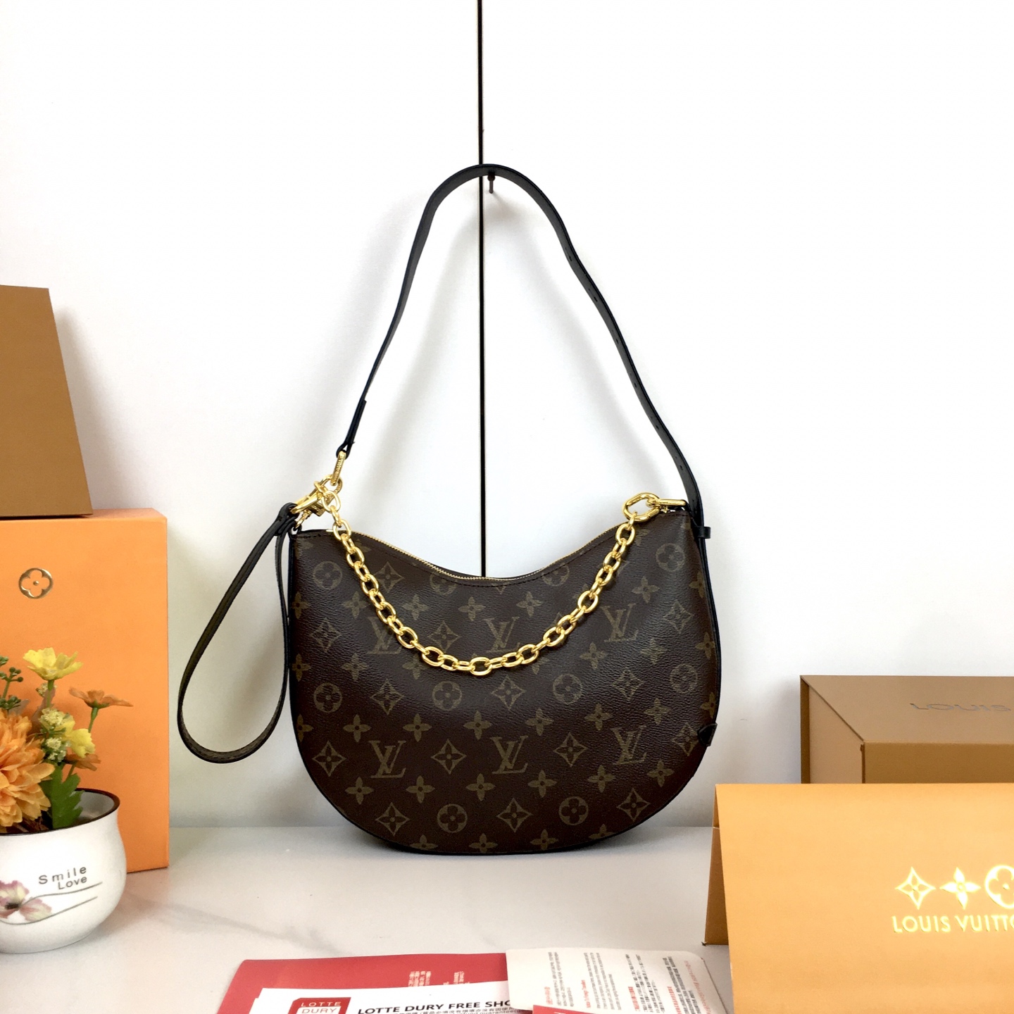 LV bag 119